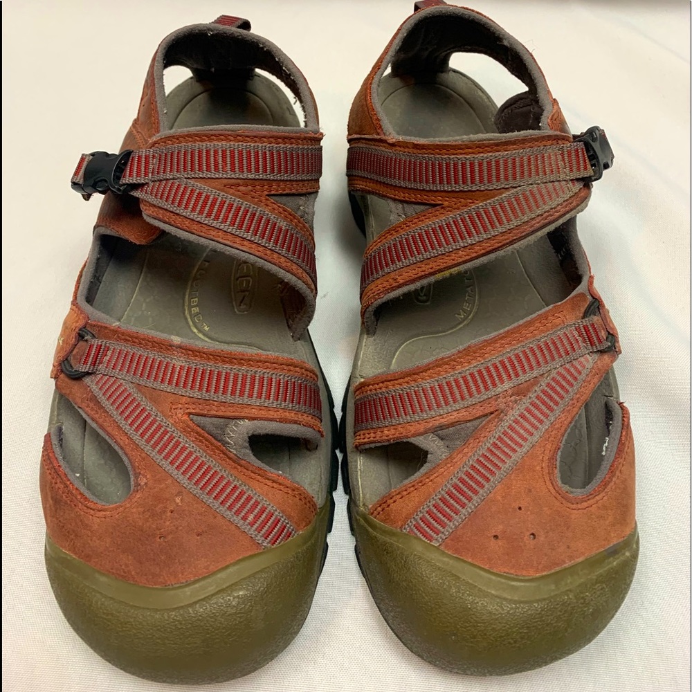 Keen Buckle Sandal Size 9 1/2